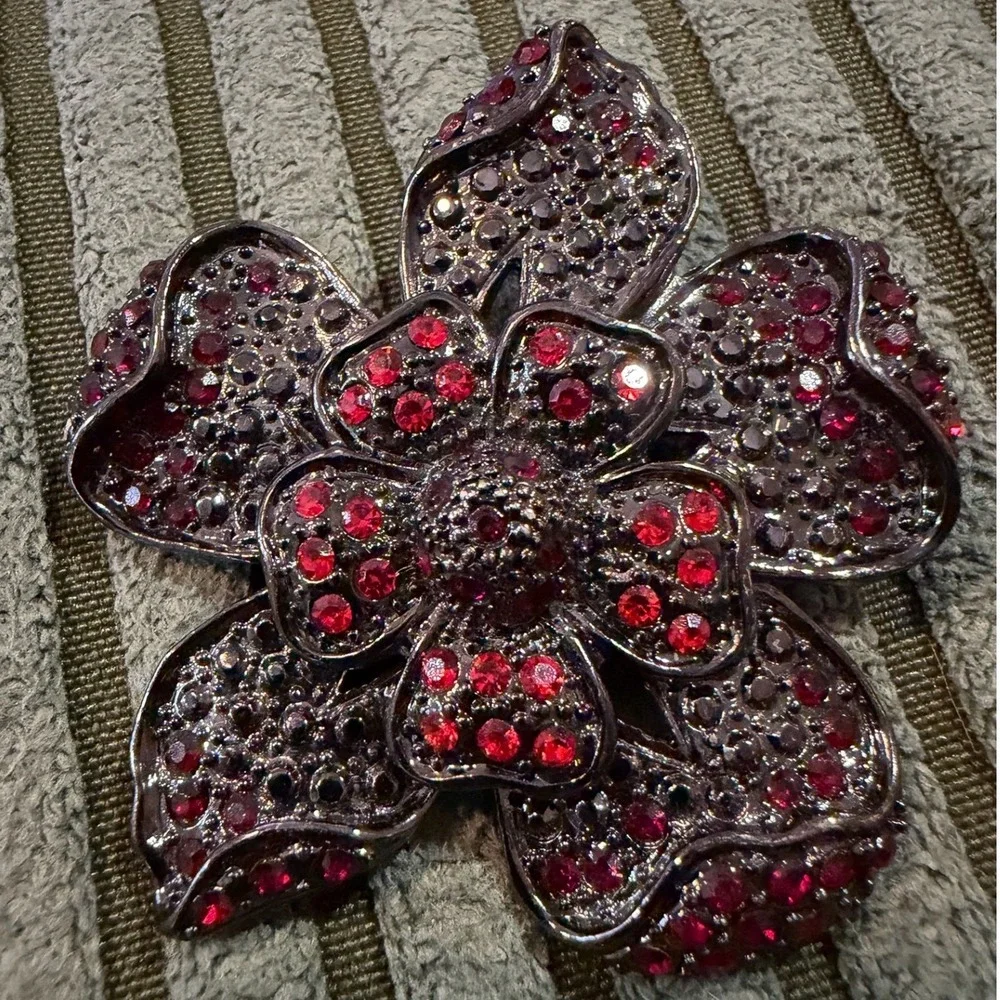 Red Rhinestone Flower Brooch Gunmetal Tone Floral Statement Pin‎